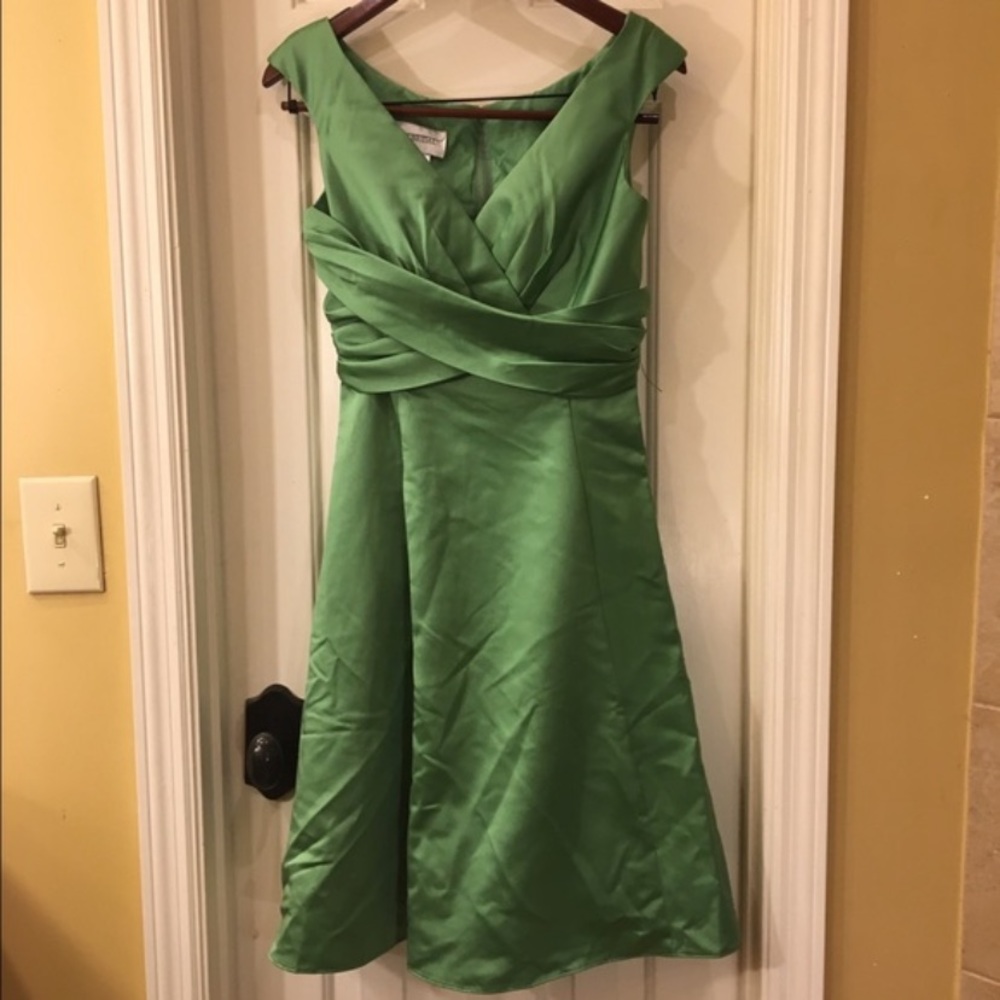 David’s Bridal NWT dress Size 6